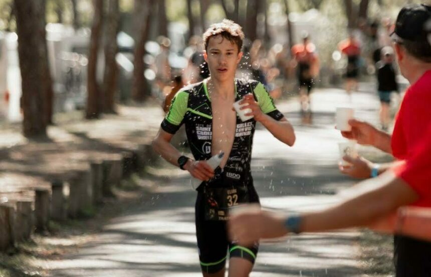 Elian Gaborit, jeune champion de triathlon