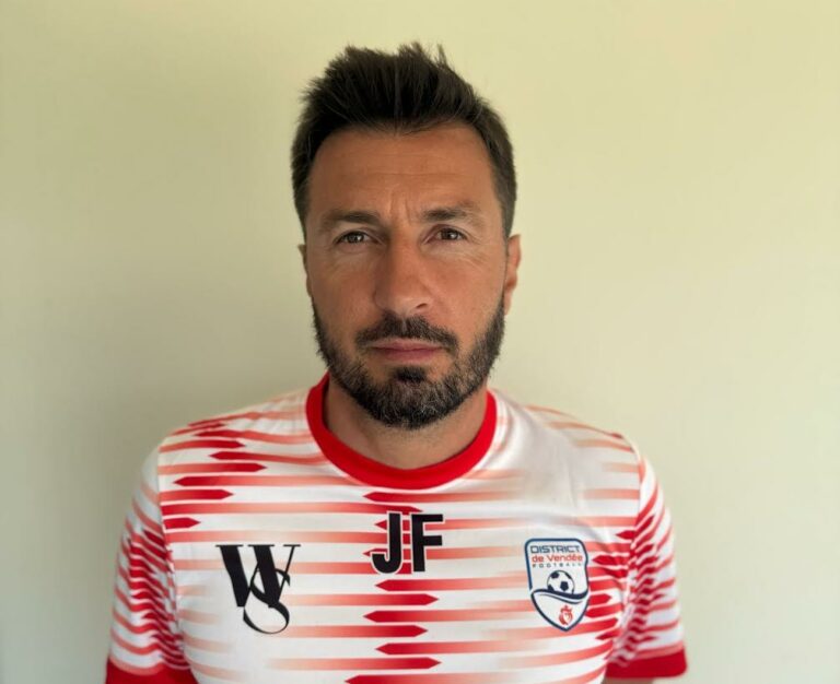 Julien Fradet. Sélectionneur équipe de Vendée U16. Football.