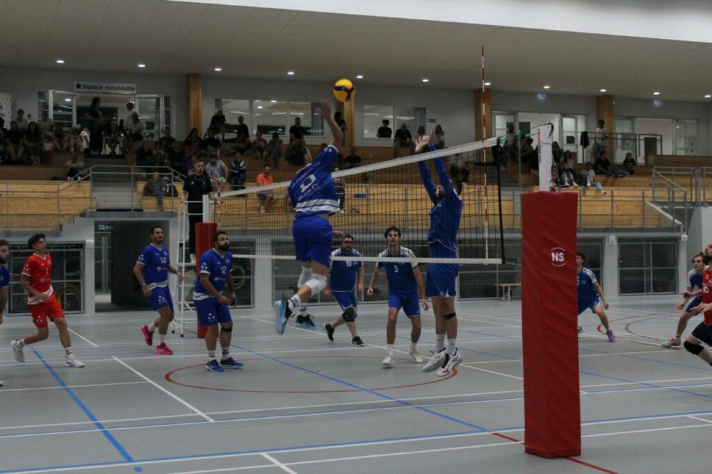 La Roche Volley-Ball. Accession la la Pré-Nationale et coupe de Vendée en poche.