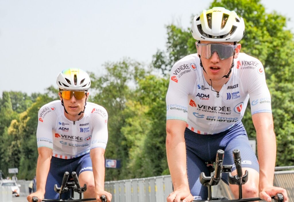 Benjamin Marais et Lucas Menanteau. Championnats de France de contre-la-montre 2025 aux Herbiers. 