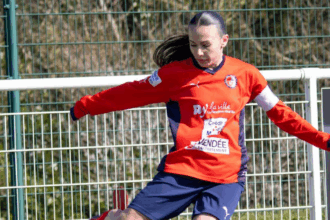 Shanna Zimmer. Capitaine La Roche ESOF U18. Barrages U19 N