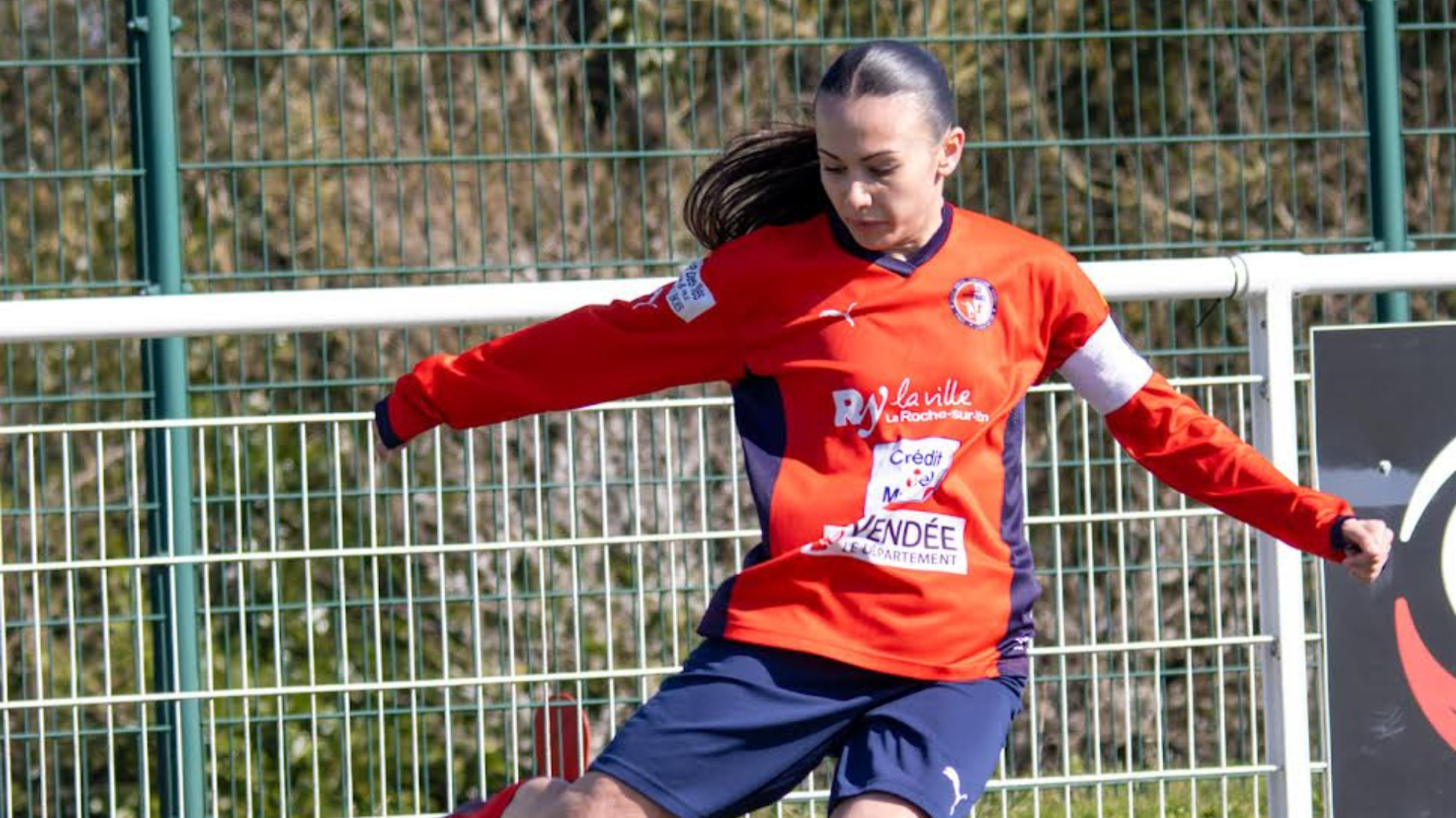 Shanna Zimmer. Capitaine La Roche ESOF U18. Barrages U19 N