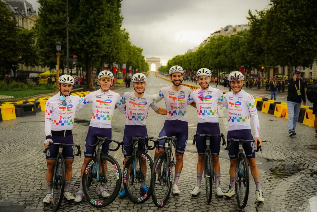 Team TotalEnergies. Étape 21. Tour de France 2025