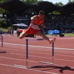 Simon Deschamps. Champion de France 2025 du 400m haies à Talence.