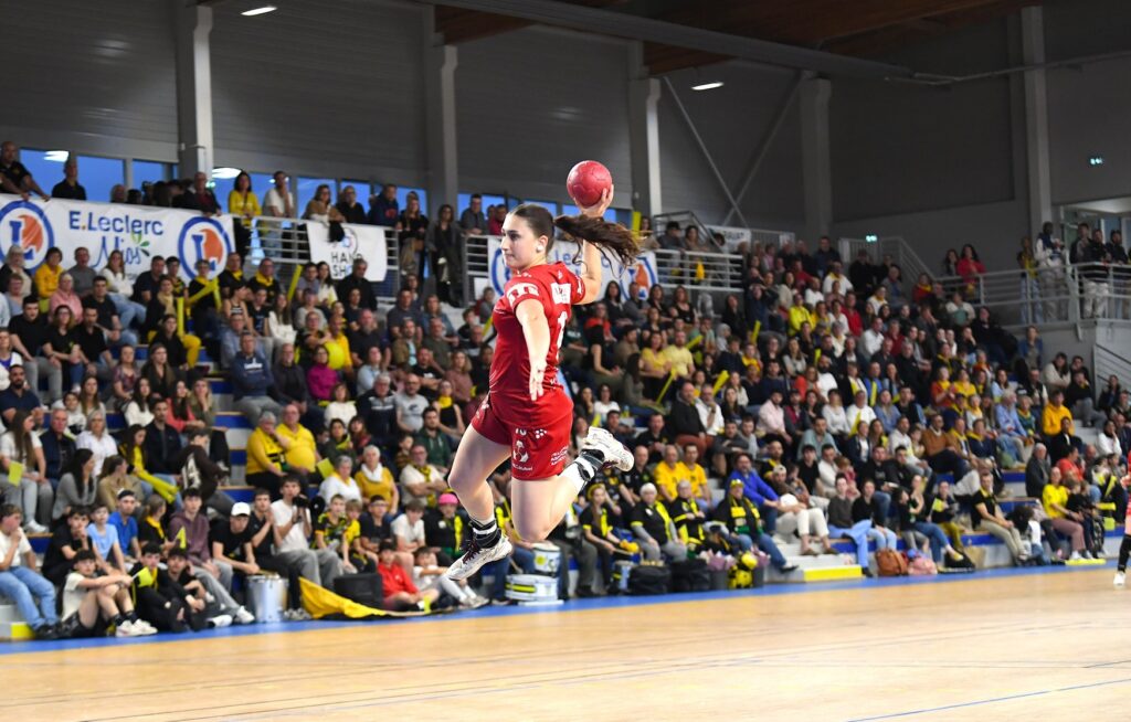 Léila Ouvrard. La Roche SY Vendée Handball. D2. Coupe de France.