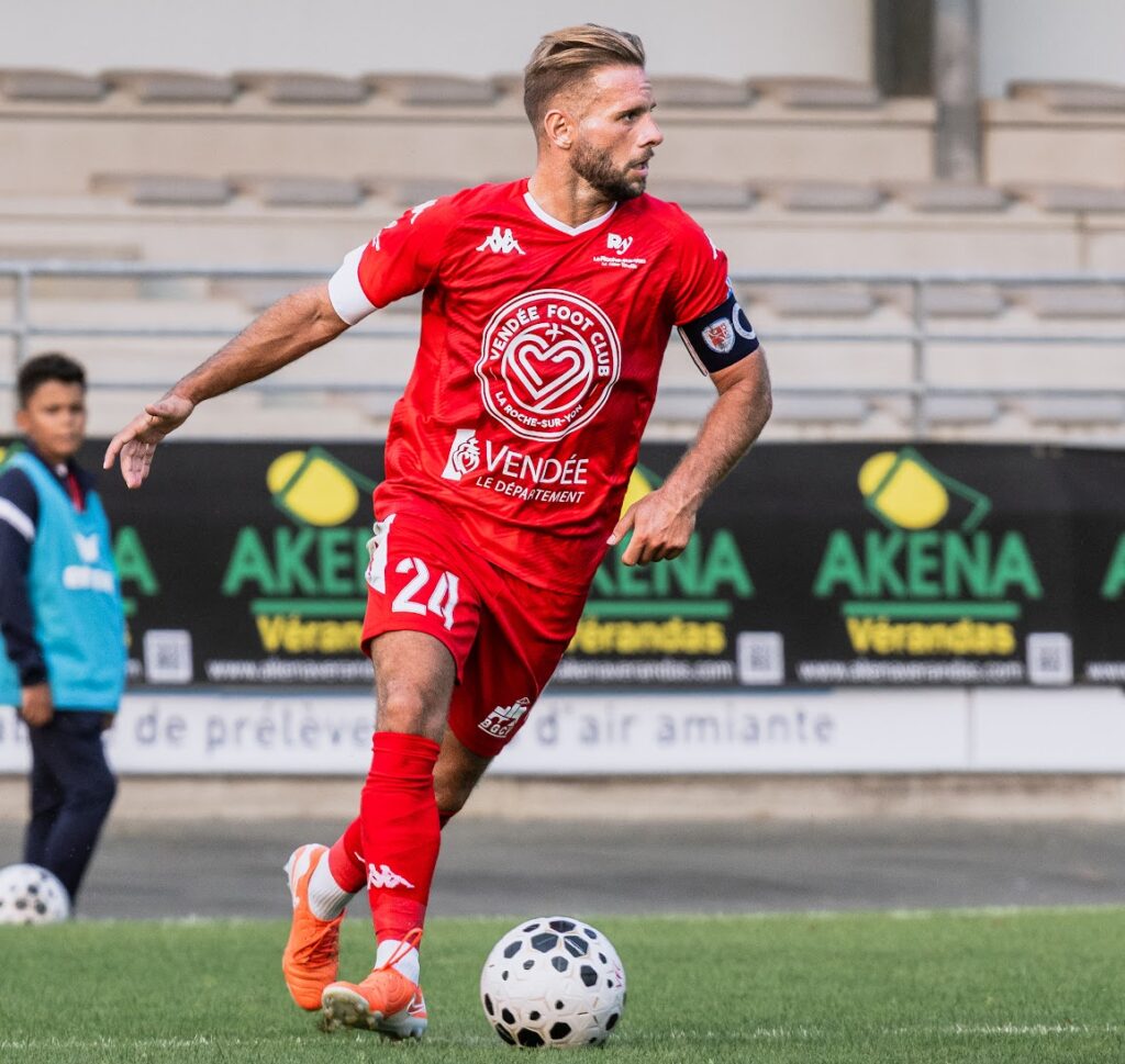 Jason Buaillon. Vendée Foot Club La Roche. National 2. Journée 3. Dinan Léhon