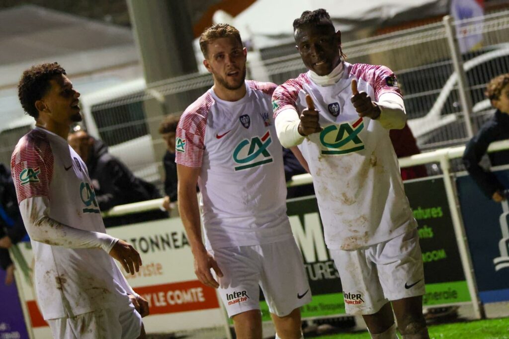 Vendée Fontenay Foot. Coupe de France. Châteauroux.