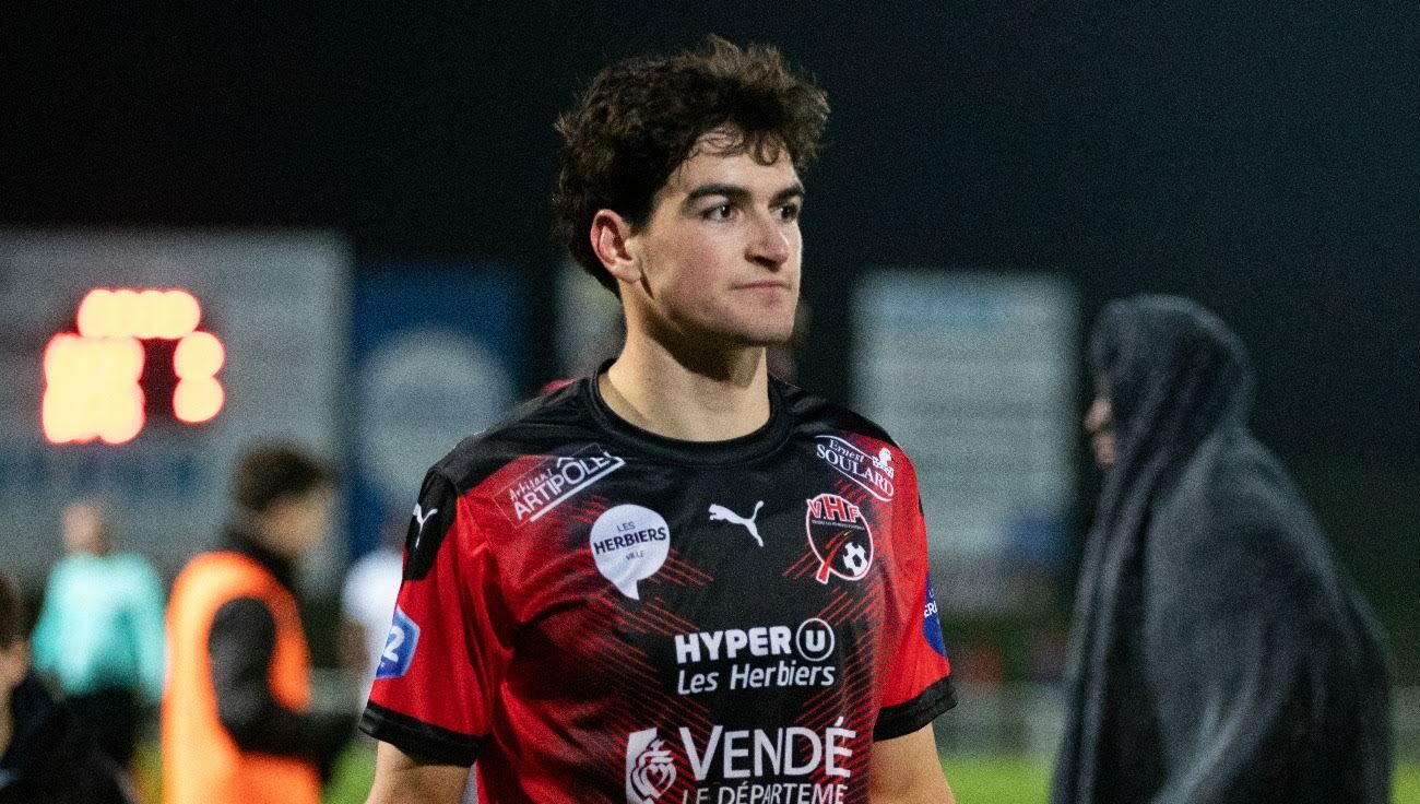 Antoine Kerriou. Vendée Les Herbiers Football. Coupe de France. Plabennec.
