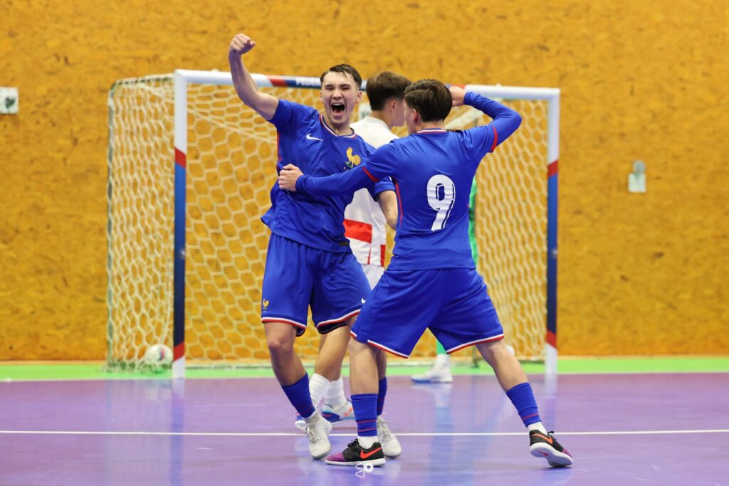 France -Croatie. Mondial Futsal Cup Aquila RH. Journée 2