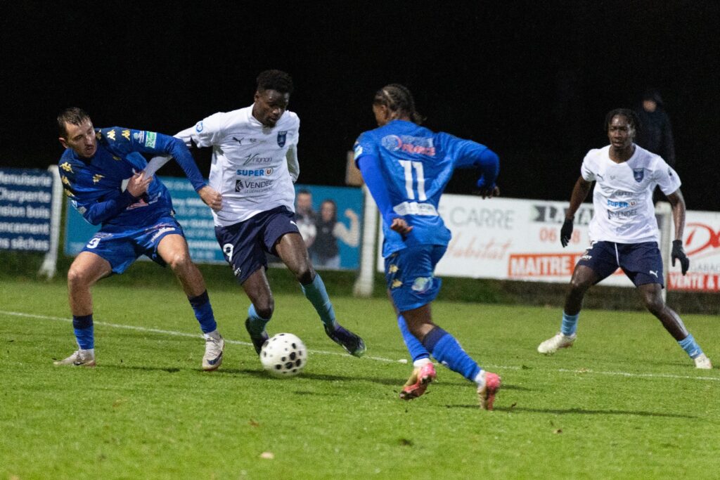 AS Châtaigneraie - Les Sables Vendée Football. Acte 9. 