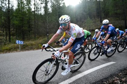 Étoile de Bessèges. Étape 4. Team TotalEnergies