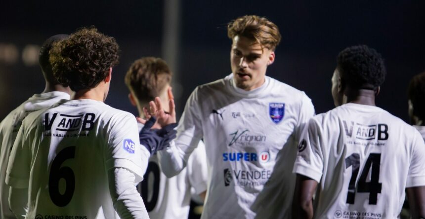 National 3. Les Sables VF - FC Challans