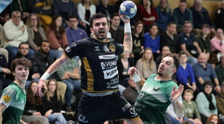 Nationale 2. Pouzauges Vendée HB.