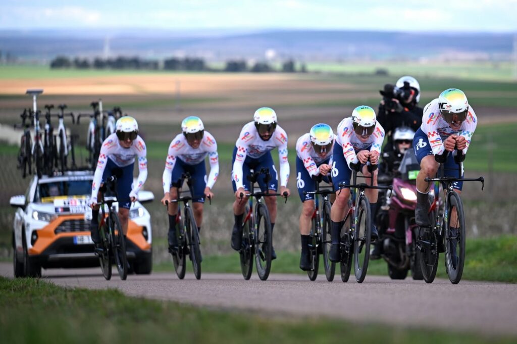 CLM par équipes. Étape 3. Paris-Nice